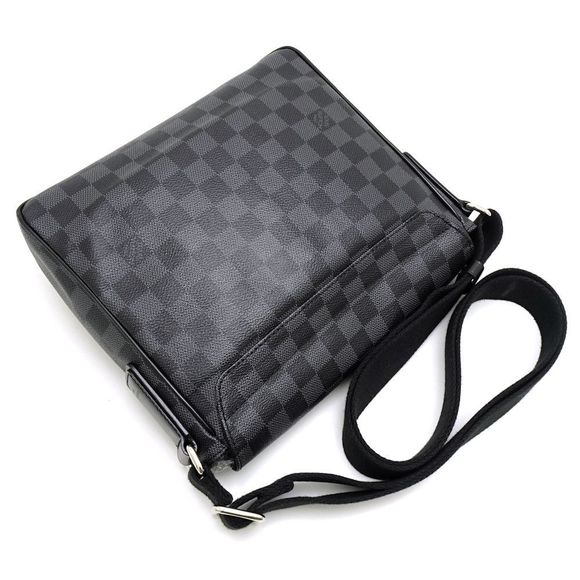 Louis Vuitton Damier Graphite Messenger PM Diagonal Shoulder Black - Picture 4 of 7